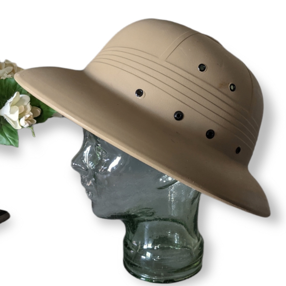 Hard Plastic Adjustable Sun Hat - image 7